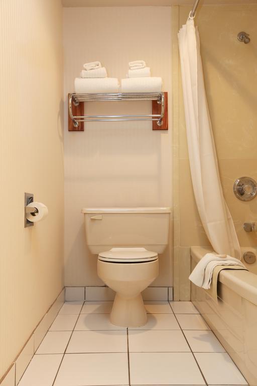 St. Albert Inn & Suites Saint Albert Phòng bức ảnh