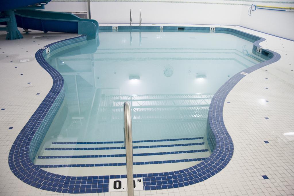 St. Albert Inn & Suites Saint Albert Ngoại thất bức ảnh