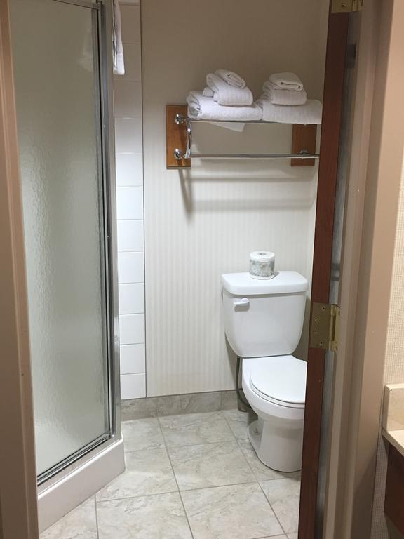 St. Albert Inn & Suites Saint Albert Ngoại thất bức ảnh