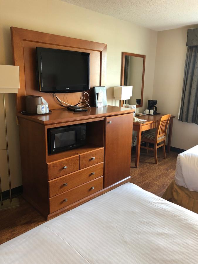 St. Albert Inn & Suites Saint Albert Ngoại thất bức ảnh